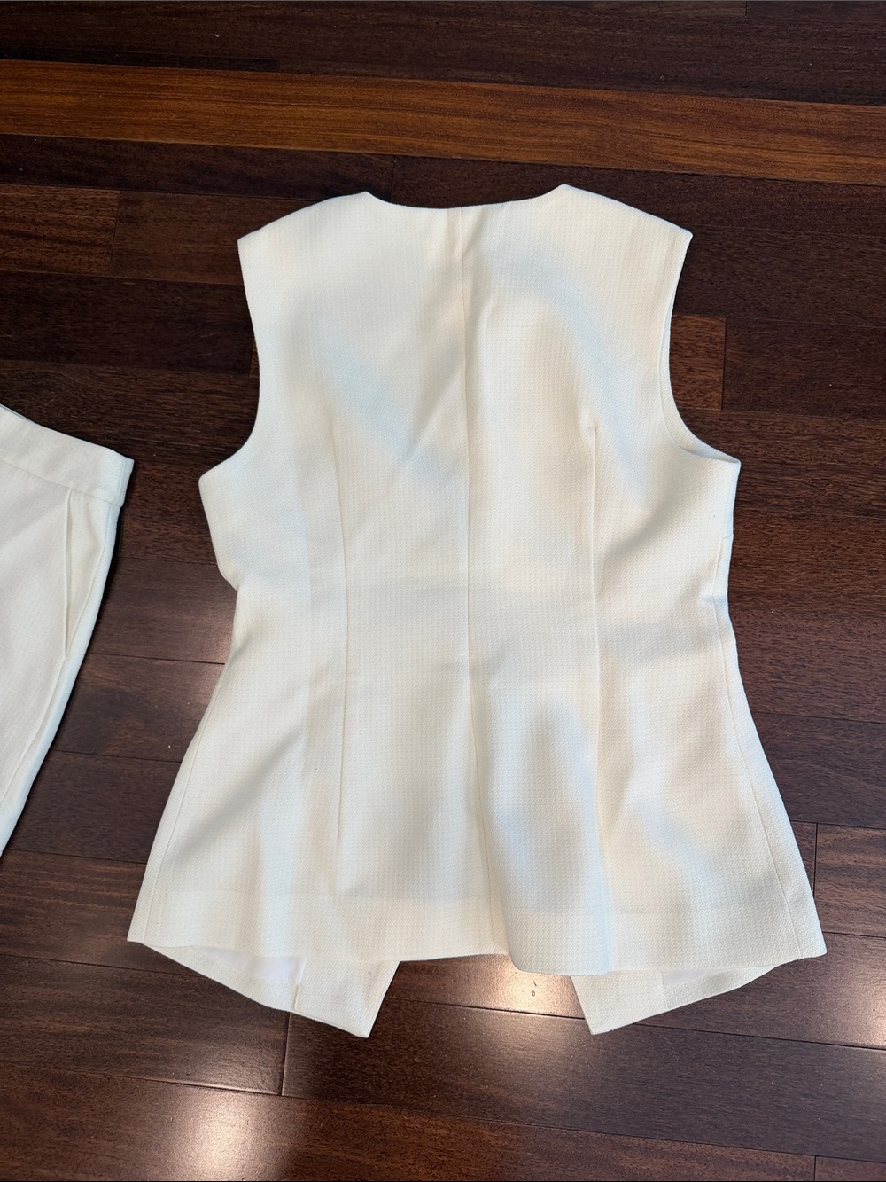 Commense Cream Textured Sleeveless Button Vest & Shorts Set - Picture 5 of 7